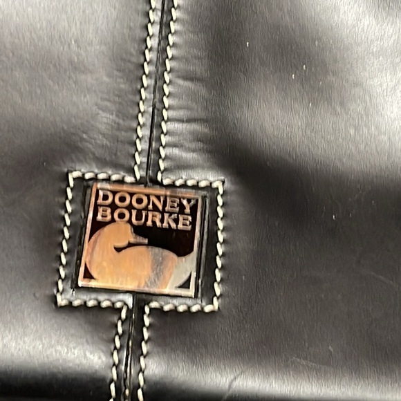 Dooney Bourke large leather drawstring bucket bag. Stunning leather. Signature - Picture 2 of 11